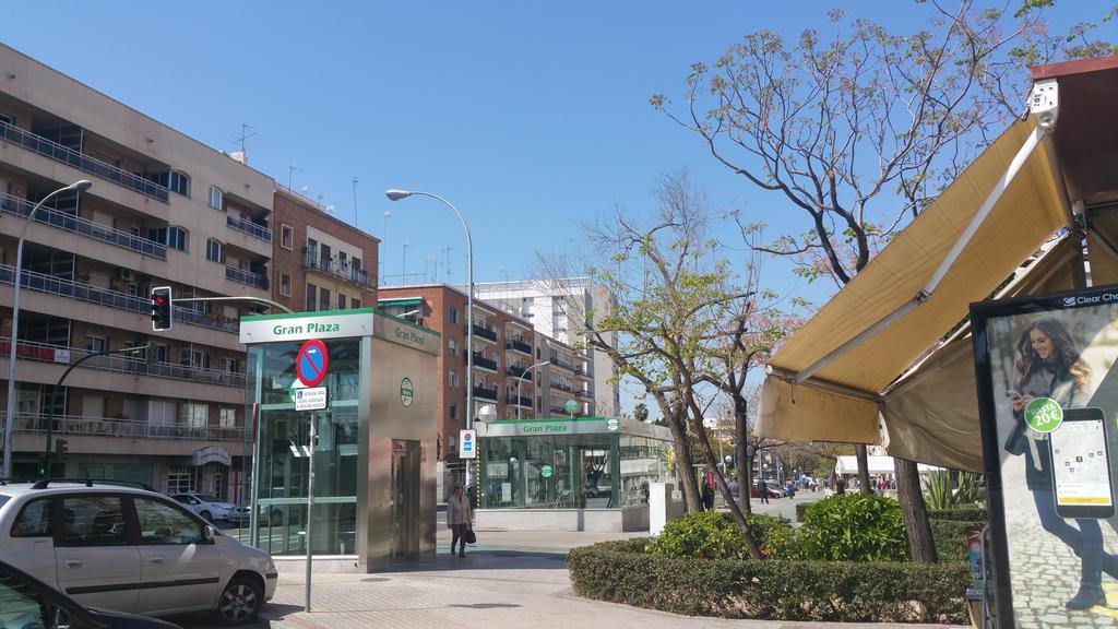 Apartamento Eduardo Dato Seville Exterior photo