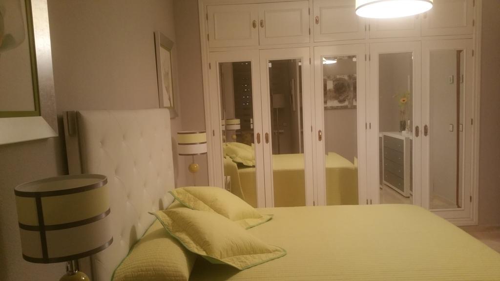 Apartamento Eduardo Dato Seville Exterior photo