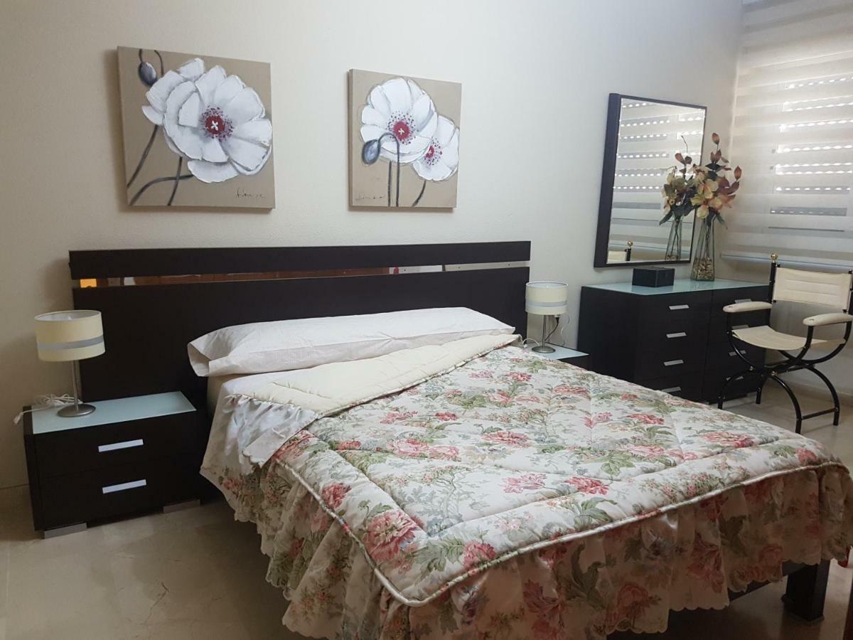 Apartamento Eduardo Dato Seville Exterior photo