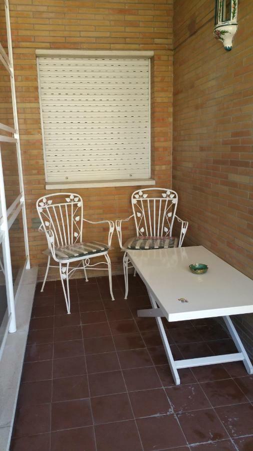 Apartamento Eduardo Dato Seville Exterior photo